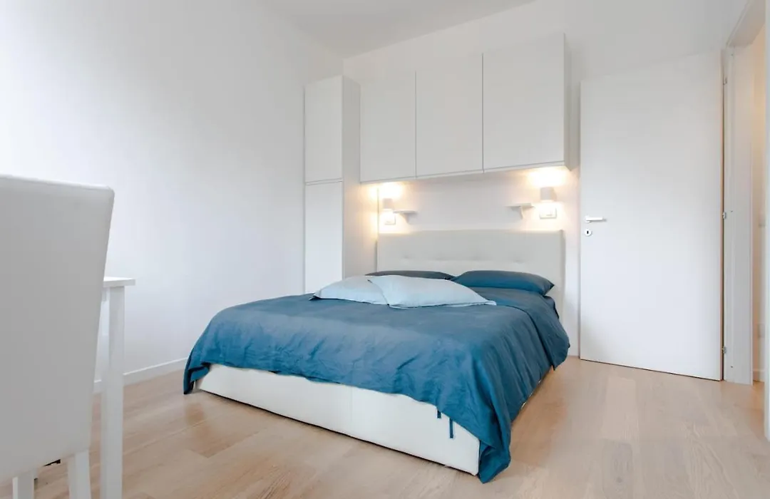 Al 32 Apartment-1